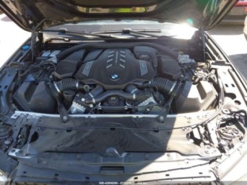 BMW Seria 5 G30-G31 2020 BMW Seria 5 m550i, 2020r., 4x4, 4.4L V8 4.4 Benzyna 523KM, zdjęcie 12