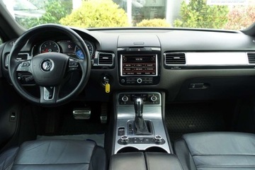 Volkswagen Touareg II SUV 3.0 V6 TDI BlueMotion  245KM 2014 Volkswagen Touareg 3.0 V6 Automat R-Line skora, kamera, czujniki, klima. 2, zdjęcie 9