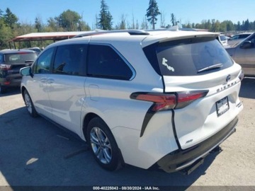 Toyota Sienna III 2021 Toyota Sienna Platinum 2021 2.5 Hybryda 189KM, zdjęcie 3