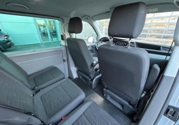 Volkswagen Caravelle T6 2022 Volkswagen Caravelle Comfortline L2 4Motion, ACC, Kamera cofania, Hak, LED, zdjęcie 16