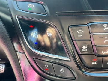 Opel Insignia I Sports Tourer Facelifting 2.0 CDTI ECOFLEX 140KM 2014 Opel Insignia OPC NAWIGACJA XENON LED KAMERA PANPORAMA WEBASTO TEMPOMAT S, zdjęcie 11