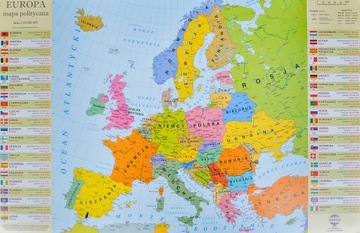 EUROPA, MAPA POLITYCZNA PODKŁADKA NA BIURKO + FLAGI ZACHEM