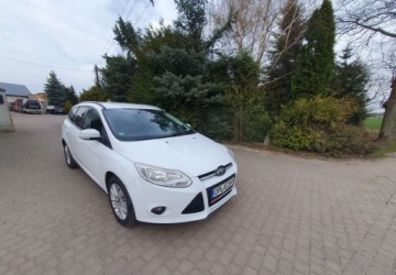 Ford Focus III Kombi 1.6 Duratec 105KM 2011 Ford Focus Ford Focus 1.6 TI-VCT Ambiente 1.6 Benzyna 105KM, zdjęcie 1
