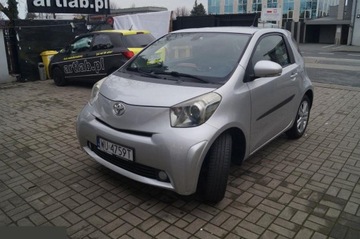 Toyota iQ 2011 Toyota iQ 1.33 Plus CVT 98KM 2011r FV23%, zdjęcie 1