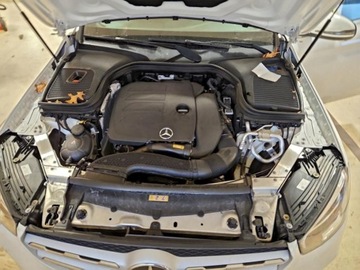 Mercedes GLC C253 2021 Mercedes-Benz GLC 300 4Matic 2021 2.0 Benzyna 255KM, zdjęcie 6