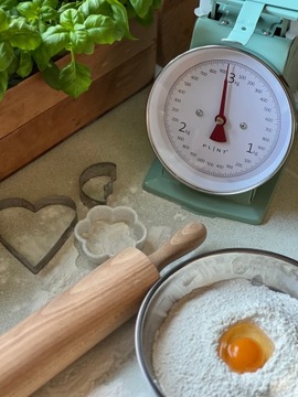 ТРАДИЦИОННЫЕ КУХОННЫЕ ВЕСЫ В СТИЛЕ РЕТРО-ПЛИНТ