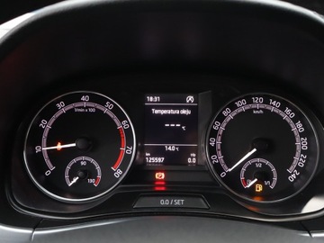 Skoda Fabia III Kombi 1.0 TSI 110KM 2018 Skoda Fabia 1.0 TSI, Salon Polska, Serwis ASO, zdjęcie 10
