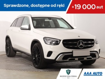 Mercedes GLC C253 SUV Facelifting 2.0 200d 163KM 2020 Mercedes GLC GLC 200 d, Salon Polska