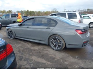 BMW Seria 7 G11-G12 2020 BMW Seria 7 750i xDrive 2020 4.4 Benzyna 523KM, zdjęcie 2