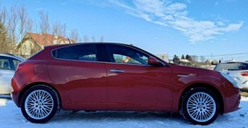 Alfa Romeo Giulietta Nuova II Hatchback 5d 1.4 TB 16v 120KM 2011 Alfa Romeo Giulietta Alfa Romeo Giulietta 1.4 Benzyna 120KM, zdjęcie 15