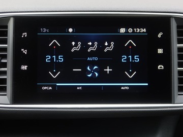 Peugeot 308 II SW Facelifting 1.5 BlueHDI 130KM 2020 Peugeot 308 1.5 BlueHDi, Skóra, Navi, Klima, zdjęcie 15