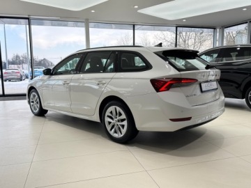 Skoda Octavia IV Kombi 2.0 TDI 150KM 2021 Skoda Octavia Ambition / Kamera cofania / CarPlay/, zdjęcie 1