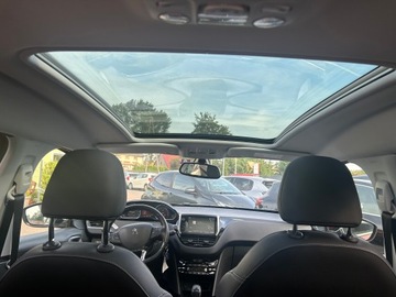Peugeot 2008 I SUV Facelifting 1.2 PureTech 110KM 2018 Peugeot 2008-1.2 Benzyna Klima Alu Kamera, zdjęcie 12