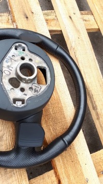 A5 8T FACELIFT A4 VOLANT S LINE PROŠÍVANÁ ČERNÁ MULTIFUNKCE