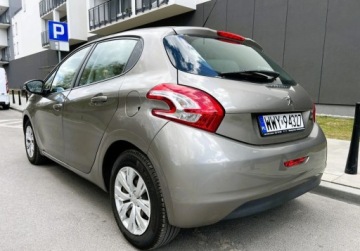 Peugeot 208 I Hatchback 3d 1.0 VTI 68KM 2014 Peugeot 208 klima ISOFIX niski przebieg Warszawa Benzyna 68KM, zdjęcie 2