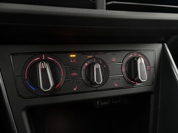 Volkswagen Polo VI Hatchback 5d 1.0 TSI 115KM 2018 Volkswagen Polo 1.0TSI 115KM Highline (bezwypadkow, zdjęcie 24