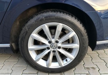Volkswagen Passat B8 Limousine 1.8 TSI BlueMotion Technology 180KM 2017 Volkswagen Passat Passat 1.8 TSI Highline DSG Vat Marza Salon PL Naw, zdjęcie 31