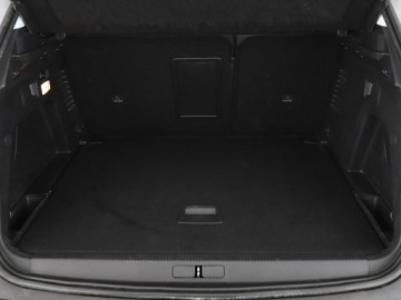 Peugeot 3008 II Crossover 1.2 PureTech 130KM 2018 Peugeot 3008 automat virtual cocpit półskóra, zdjęcie 19