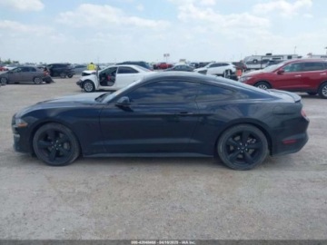 Ford Mustang VI Fastback Facelifting 5.0 Ti-VCT 450KM 2022 Ford Mustang GT Premium Fastback, 2022r., 5.0L 5.0 Benzyna 450KM, zdjęcie 5