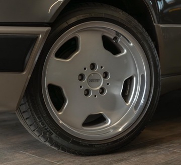 Mercedes W124 Coupe 3.0 180KM 1988 Mercedes-Benz 300 CE Coupe – Klasyka w najlepszym wydaniu | 1988 | 3.0, zdjęcie 7