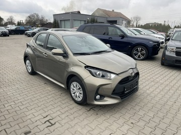 Toyota Yaris IV Hatchback 1.5 Dynamic Force 125KM 2023 Toyota Yaris Klimatyzacja Kamera cofania Tempomat