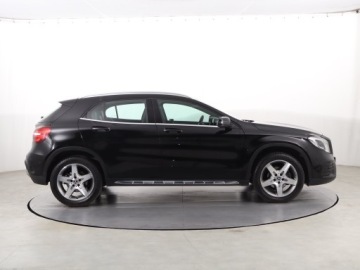 Mercedes GLA I Off-Roader Facelifting 1.6 200 156KM 2018 Mercedes GLA GLA 200, Salon Polska, Serwis ASO, zdjęcie 5