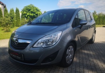 Opel Meriva II Mikrovan 1.7 CDTI ECOTEC 130KM 2013 Opel Meriva Opel Meriva 1.7 1.7CDTI 130KM KlimaGrzana kierownica Grzane fo, zdjęcie 3