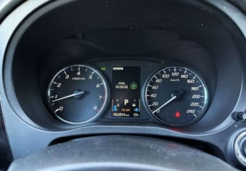 Mitsubishi Outlander III SUV Facelifting 2015 2.0 MIVEC 150KM 2015 Mitsubishi Outlander 2.0 150KM Intense 4WD CVT Salon PL 7-os 2.0 Benzyna, zdjęcie 10