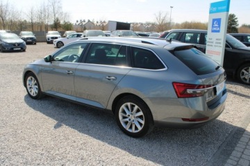 Skoda Superb III Kombi Facelifting 2.0 TDI SCR 150KM 2022 Škoda Superb Skoda Superb Style DSG Kamera, zdjęcie 8