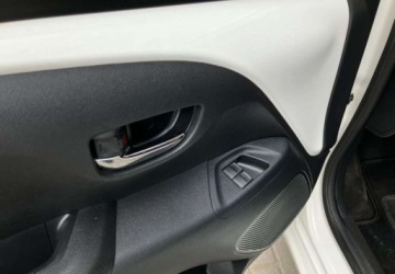 Toyota Aygo II Hatchback 5d 1.0 VVT-i 69KM 2016 Toyota Aygo Toyota Aygo Benzyna 69KM, zdjęcie 27