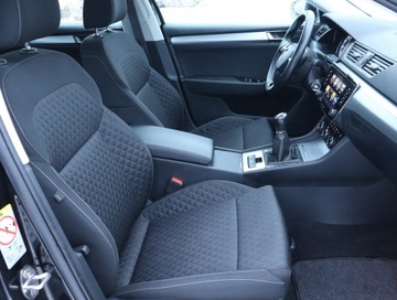 Skoda Superb III Liftback Facelifting 1.5 TSI 150KM 2021 Skoda Superb 1.5 TSI, Salon Polska, Navi, Klima, zdjęcie 8