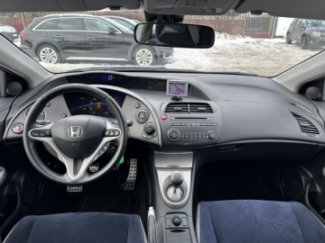 Honda Civic VIII Hatchback 3d 1.8 i-VTEC 140KM 2008 Honda Civic 1.8 benzyna 140 KM/Manula, zdjęcie 13