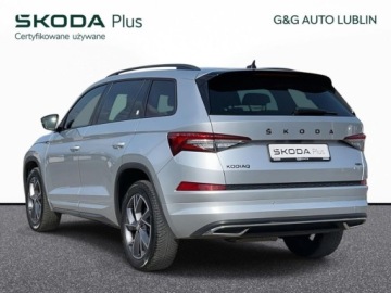 Skoda Kodiaq I SUV 2.0 TDI SCR 200KM 2021 Skoda Kodiaq Sportline 2.0 TDI 200KM 4x4 DSG 7-osobowy Matrix LED Hak, zdjęcie 2