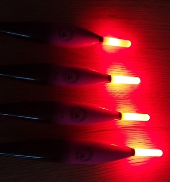 СВЕТЯЩИЙСЯ поплавок 16 г - Плавучесть - Красный - Живой + аккумулятор