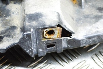 JAGUAR S-TYPE X200 PŘEDNÍ LEVÝ DRŽÁK NÁRAZNÍKU 4R83-8C281-A 2.7 D 152KW