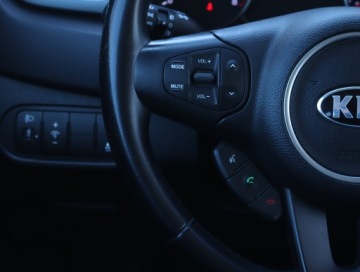 Kia Carens IV Minivan 1.6 GDI 135KM 2015 Kia Carens 1.6 GDI, Salon Polska, Serwis ASO, zdjęcie 19