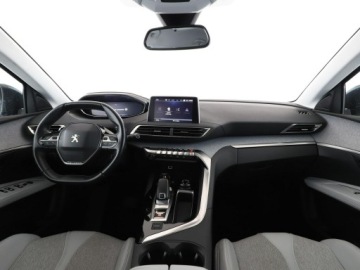 Peugeot 5008 II Crossover 1.5 BlueHDI 130KM 2019 Peugeot 5008 automat jasna tapicerka półskóry, zdjęcie 14