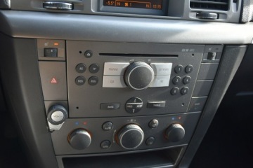 Opel Vectra C Kombi 2.8 V6 turbo ECOTEC 250KM 2008 Opel Vectra 2.8 250KM Manual 2008r. Skóra, zdjęcie 9