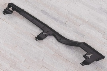 UCHWYT REFLEKTORA LEWY 63117400479 BMW SERIA 3 F30 2011-2018