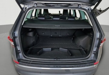 Skoda Kodiaq I SUV Facelifting 1.5 TSI 150KM 2023 Skoda Kodiaq Virtual Cockpit - Tempomat ACC - Kamera - Podgrz. szyba i kie, zdjęcie 9