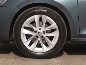 Skoda Octavia III Liftback Facelifting 1.5 TSI ACT 150KM 2020 Skoda Octavia 1.5 TSI, Salon Polska, Serwis ASO, zdjęcie 14