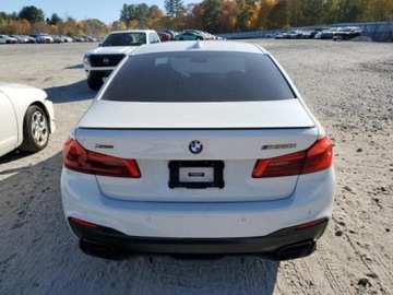 BMW Seria 5 G30-G31 2018 BMW Seria 5 BMW M550i xDrive Sedan, od ubezpieczalni 4.4 Benzyna 456KM, zdjęcie 2