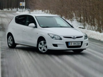 Hyundai i30 I Hatchback 1.4 109KM 2009 Hyundai i30 I 1.4 Benzyna 109KM Manual, zdjęcie 6