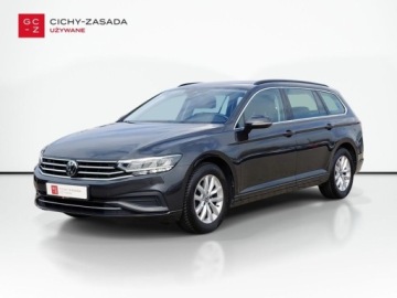Volkswagen Passat B8 Variant Facelifting 1.5 TSI EVO 150KM 2021 Volkswagen Passat Variant 1.5TSI 150KM Business DSG SalonPL SerwisASO Acc