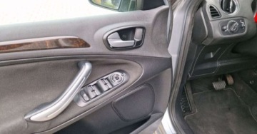 Ford Galaxy III Van 2.0 Duratorq TDCi 140KM 2008 Ford Galaxy Ford Galaxy 2.0 TDCi Ghia 2.0 Diesel 140KM, zdjęcie 7