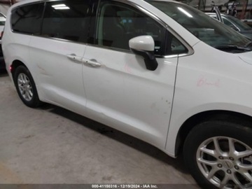 Chrysler Voyager V 2023 Chrysler Voyager 2023 r., 3,6L LX 3.6 Benzyna 287KM, zdjęcie 9