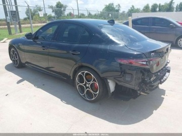 Alfa Romeo Giulia II 2024 Alfa Romeo Giulia Veloce 2024 2.0l 2.0 Benzyna 280KM, zdjęcie 3