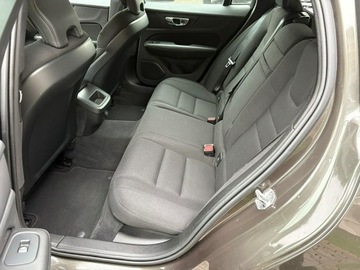 Volvo V60 II  2020 Volvo V60 2.0 benzyna Automat Kamera Hak FV23%, zdjęcie 8