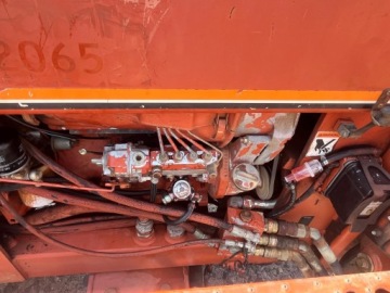 Цепной экскаватор Ditch Witch 7510 4x4x4 44 900 злотых нетто