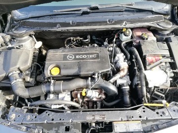 Opel Astra J Hatchback 5d 1.7 CDTI ECOTEC 110KM 2010 Opel Astra J 1.7 ECO TECH 110 PS, zdjęcie 26